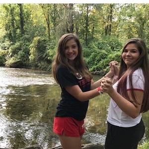 Meet your Posher, Chloe